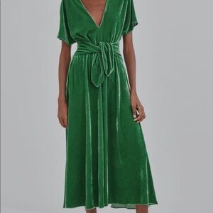 Zara Green Velvet Midi Dress Bow Tie Waist Detail XS Holiday Day to Evening